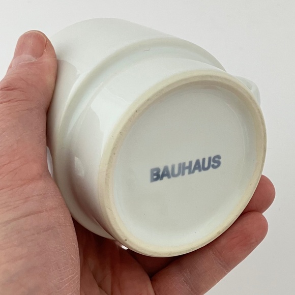 Flat Cup & Saucer Set Bauhaus White by TREND PACIFIC - RARE find - Picture 11 of 14